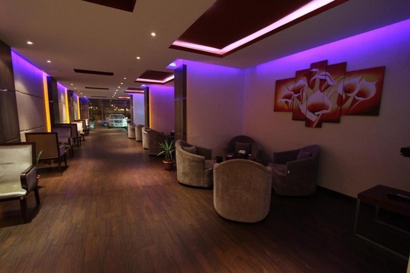 Raoum Inn Arar Exterior photo