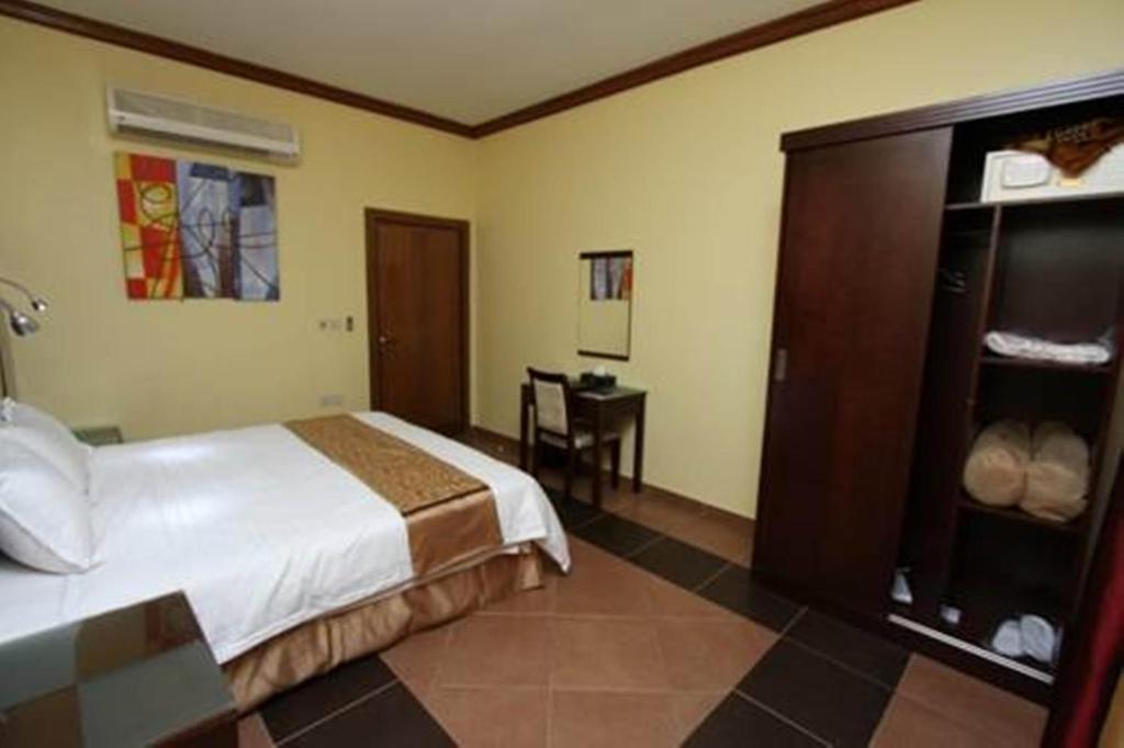 Raoum Inn Arar Exterior photo